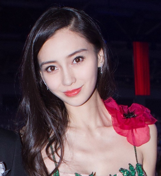 Angelababy lo dang gay go vi chuong dien do ho co sau anh 3