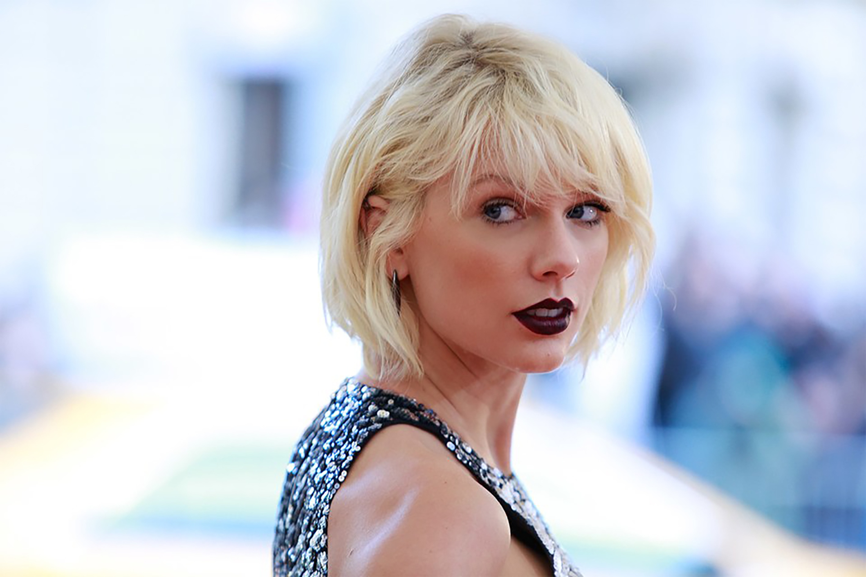 Taylor Swift kiện DJ có hành vi sàm sỡ ảnh 2 Taylor Swift kien DJ co hanh vi sam so anh 2