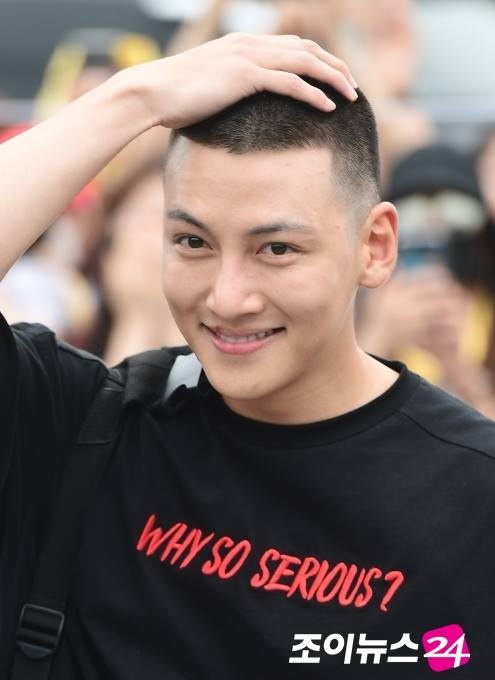 Ji Chang Wook nhap ngu anh 1