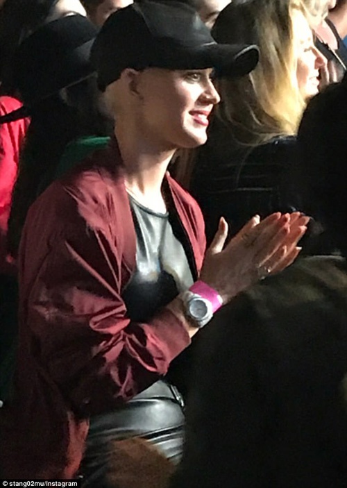 Orlando Bloom va Katy Perry than mat anh 1