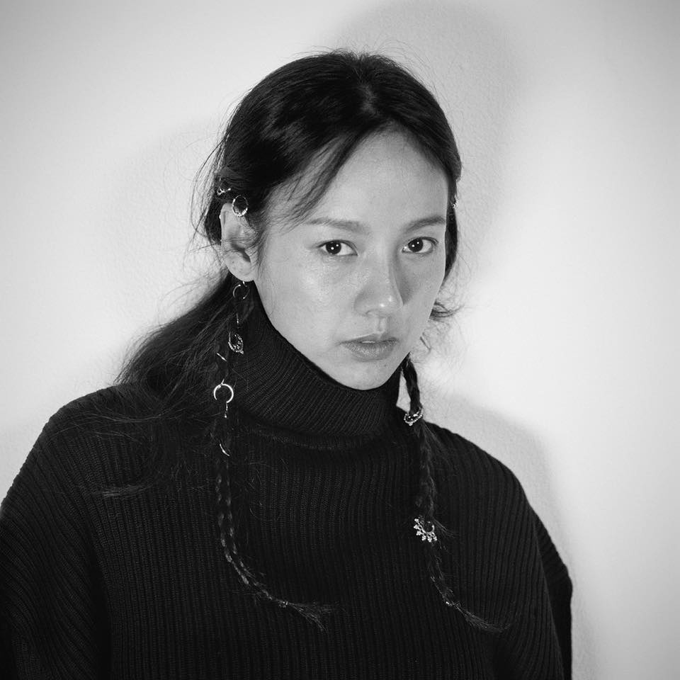 Lee Hyori tự tin khoe mặt mộc trên tạp chí  ảnh 6 Lee Hyori tu tin khoe mat moc tren tap chi anh 6