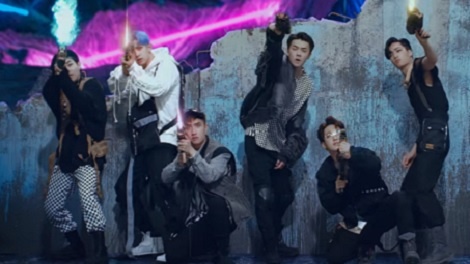 EXO tung MV tro lai vui nhon nhung kho hieu hinh anh