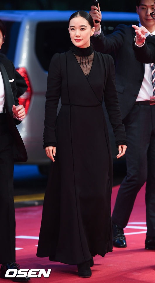 Dan sao dien anh hoi tu tren tham do Lien hoan phim quoc te Busan anh 5