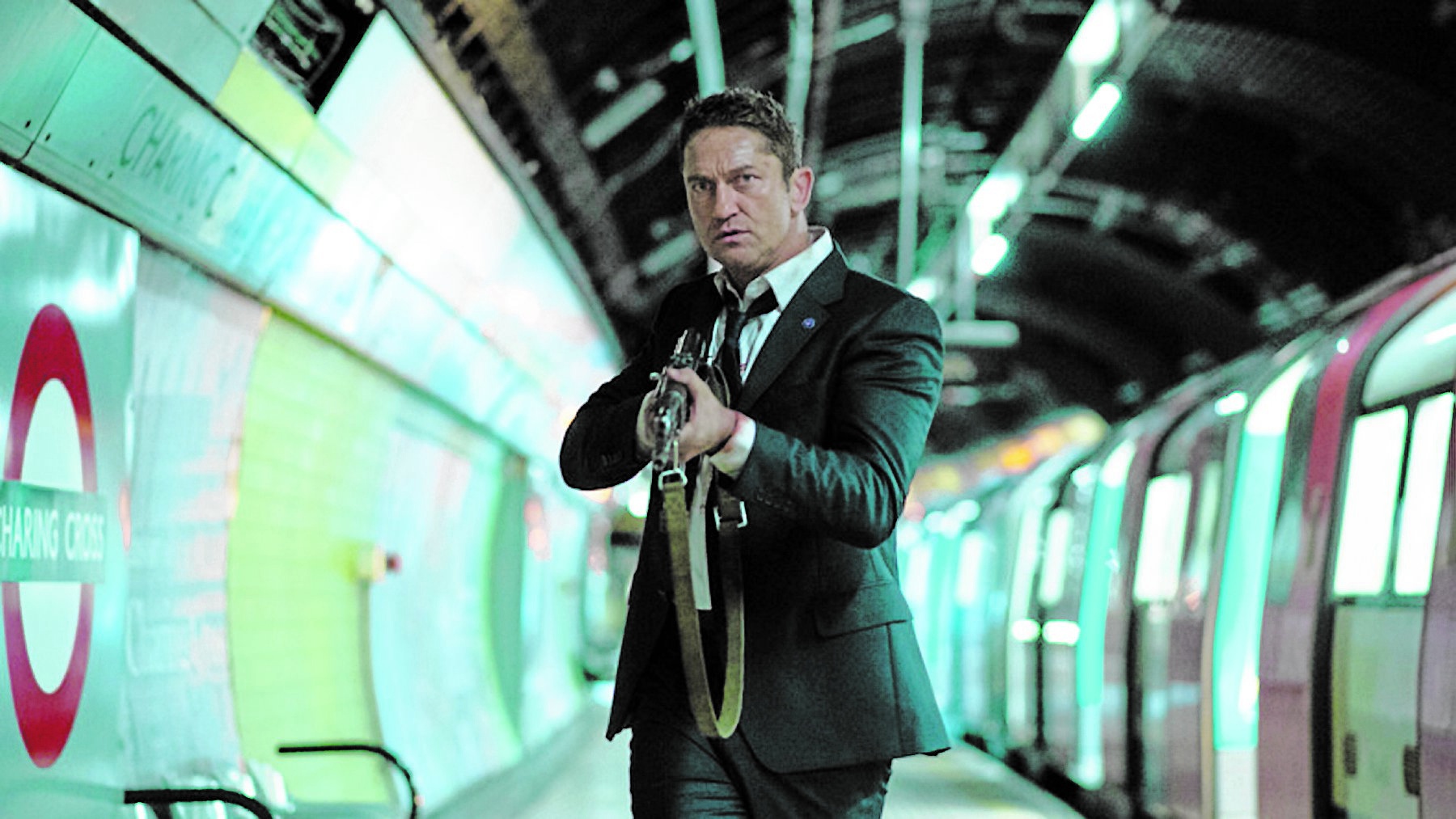 Nhung bo phim hanh dong dam chat Gerard Butler anh 8