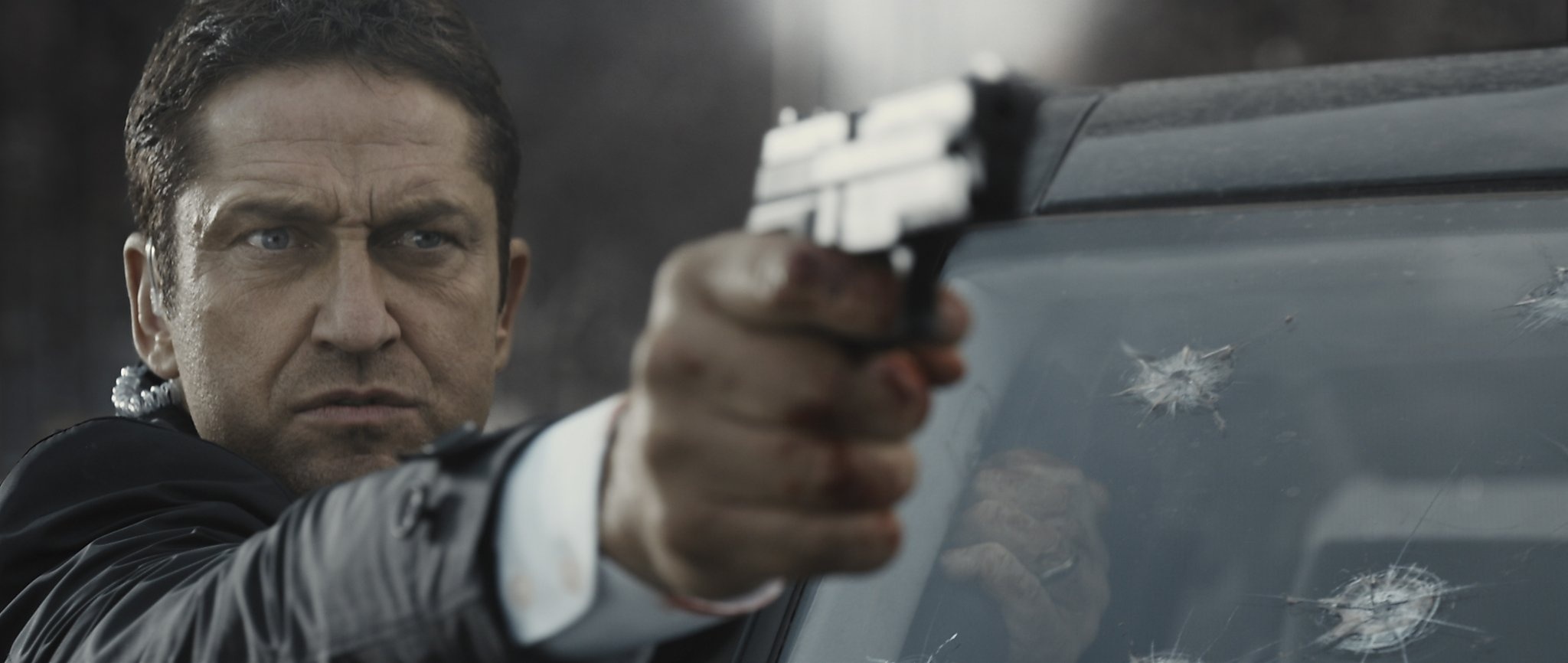 Nhung bo phim hanh dong dam chat Gerard Butler anh 5