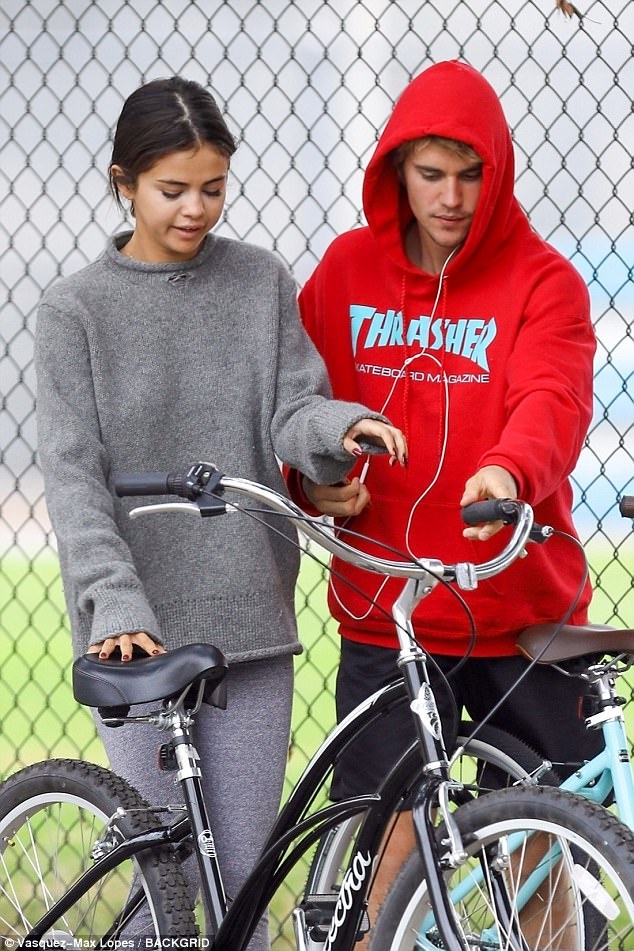 Justin Bieber và Selena Gomez hẹn hò ảnh 4 Justin Bieber va Selena Gomez hen ho anh 4