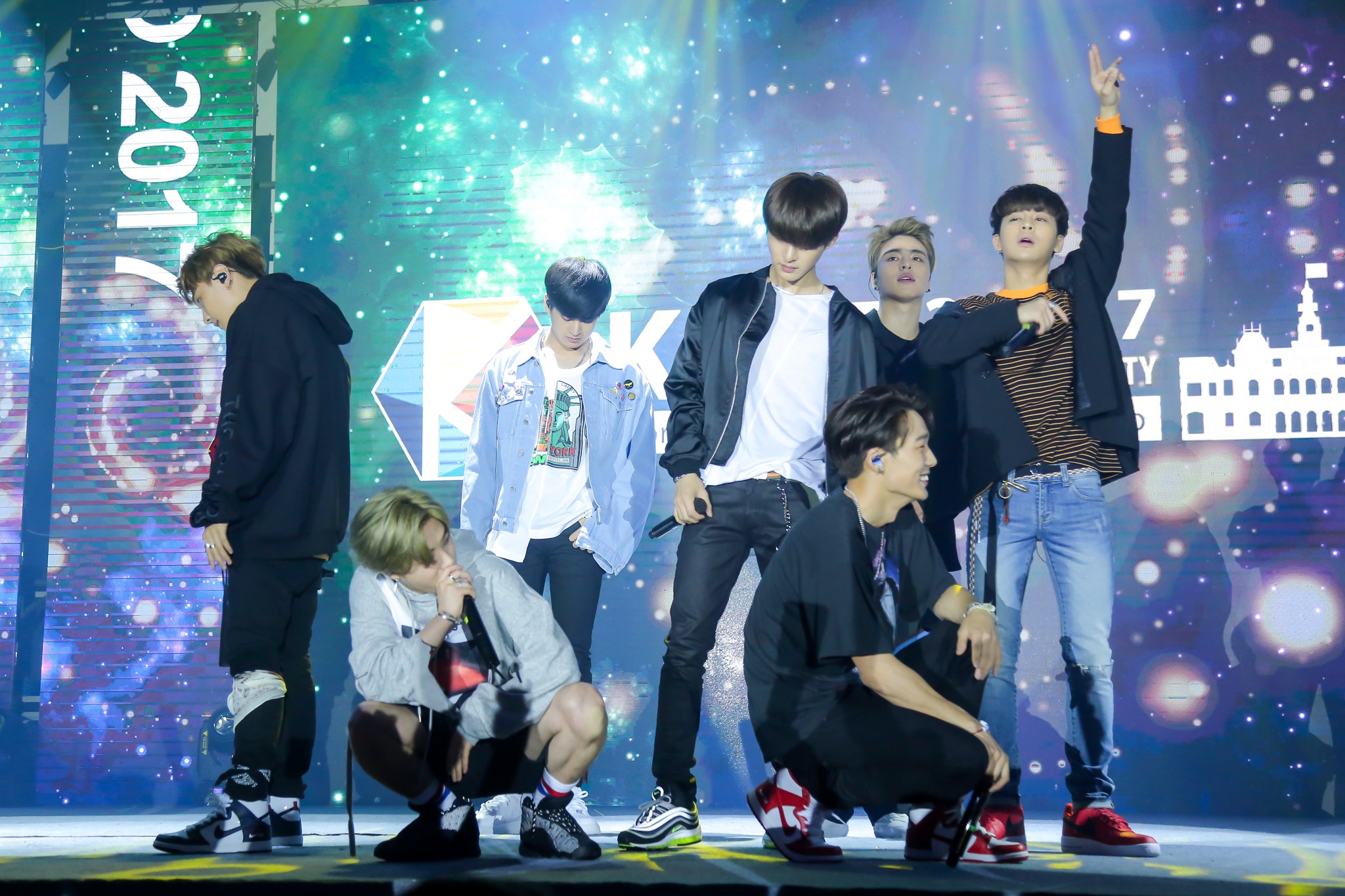 iKon bieu dien o Viet Nam anh 2