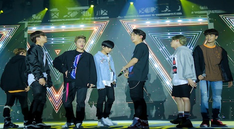 iKon bieu dien tai Viet Nam hinh anh