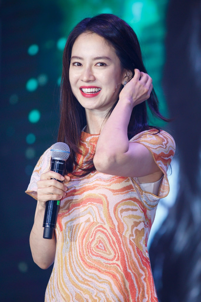 Song Ji Hyo và iKon tại Việt Nam ảnh 6 Song Ji Hyo va iKon tai Viet Nam anh 6