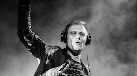 Armin van Buuren se bieu dien o san khau ngoai troi lon nhat Viet Nam hinh anh