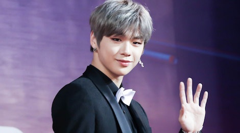 Chan dung tan binh 21 tuoi lam chao dao lang giai tri Han nam 2017 hinh anh