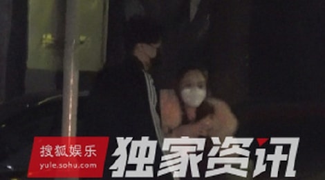 Bang chung ngoai tinh cua Ly Tieu Lo hinh anh