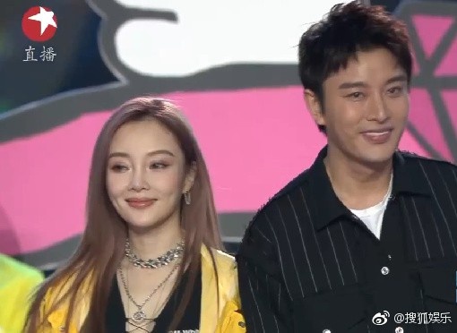 Lý Tiểu Lộ ngoại tình ảnh 2 Ly Tieu Lo ngoai tinh anh 2