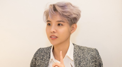 Vu Cat Tuong noi ve ca khuc moi 