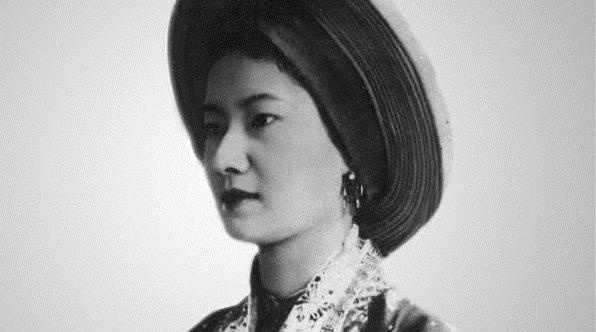 Chuyen ve le cuoi cua vua Bao Dai va Nam Phuong hoang hau hinh anh