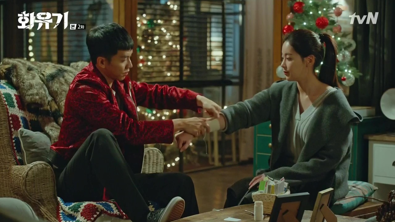 Hoa Du Ký gây tranh cãi ảnh 2 Hoa Du Ky gay tranh cai anh 2