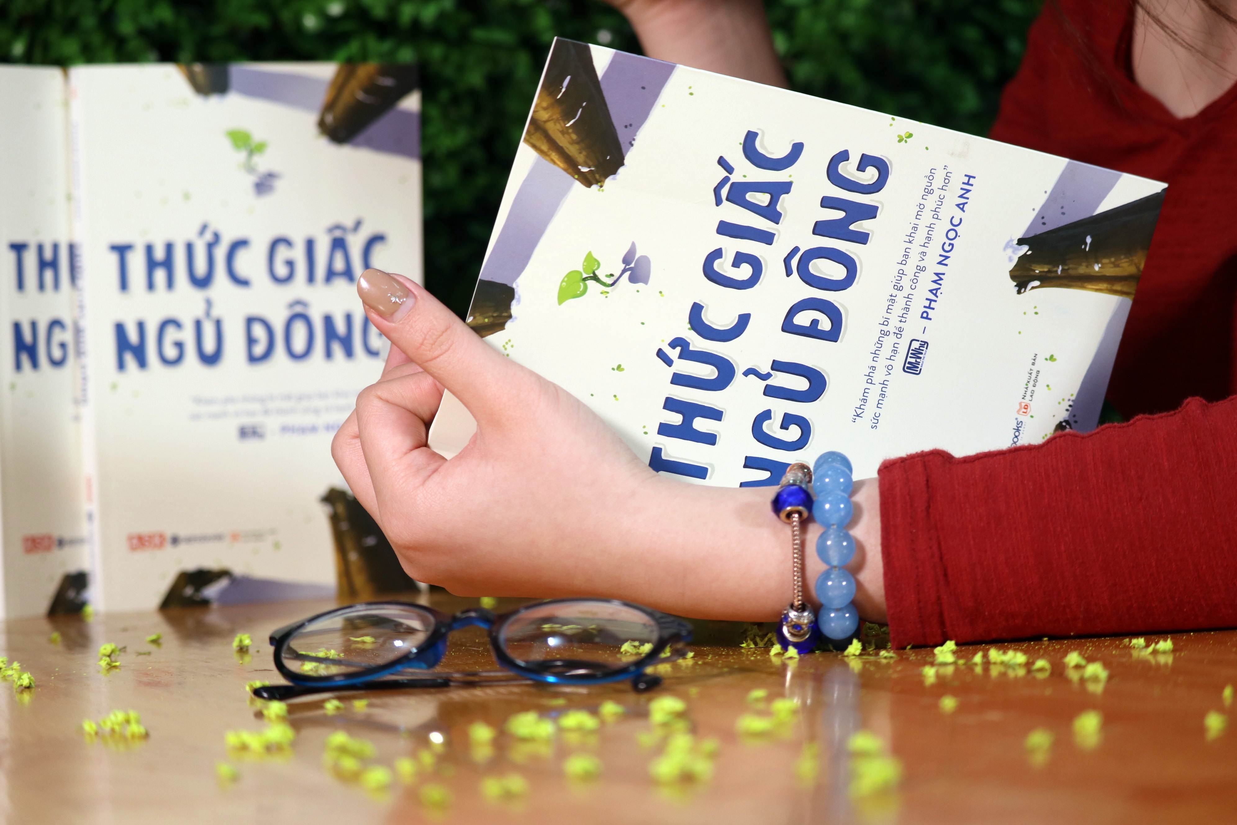 'Thuc giac ngu dong': Thuc tinh nguoi tre Viet song xung dang hinh anh