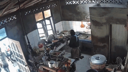 Bep gas phat no tai nha hang Thai Lan hinh anh