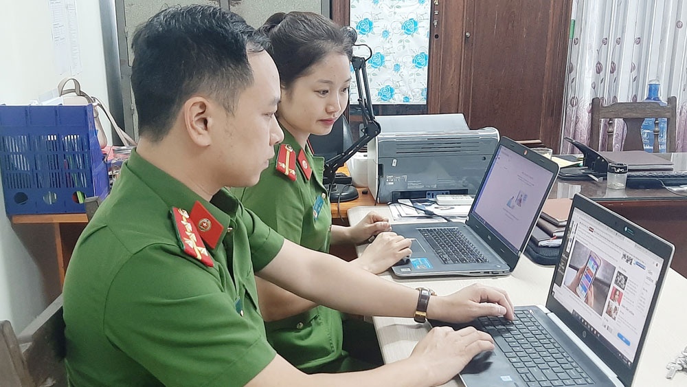 Truc loi bang tu thien tren mang xa hoi trong mua dich hinh anh