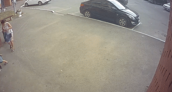 Buc tuong tu tang 19 bi sup do xuong duong o Nga hinh anh