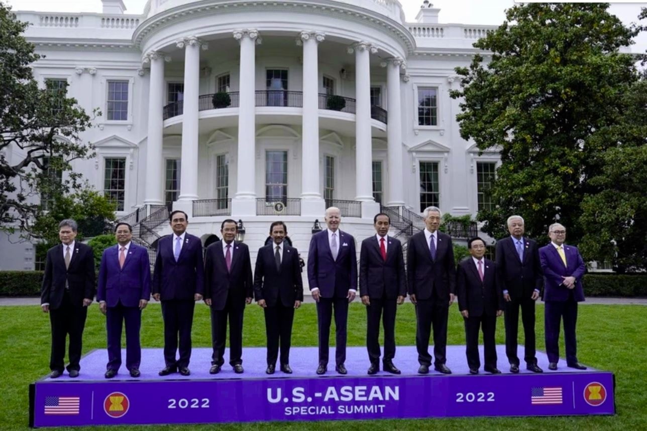 Tong thong My tiep cac nha lanh dao ASEAN tai Nha Trang hinh anh