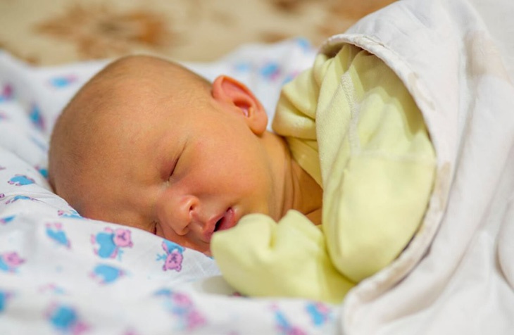 Nguyen nhan khien hang loat tre mac viem gan bi an hinh anh