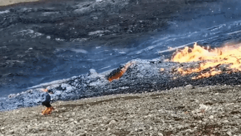 Nui lua phun trao o Iceland hinh anh