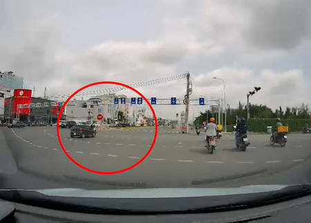 Xe may vuot den do gay tai nan hinh anh