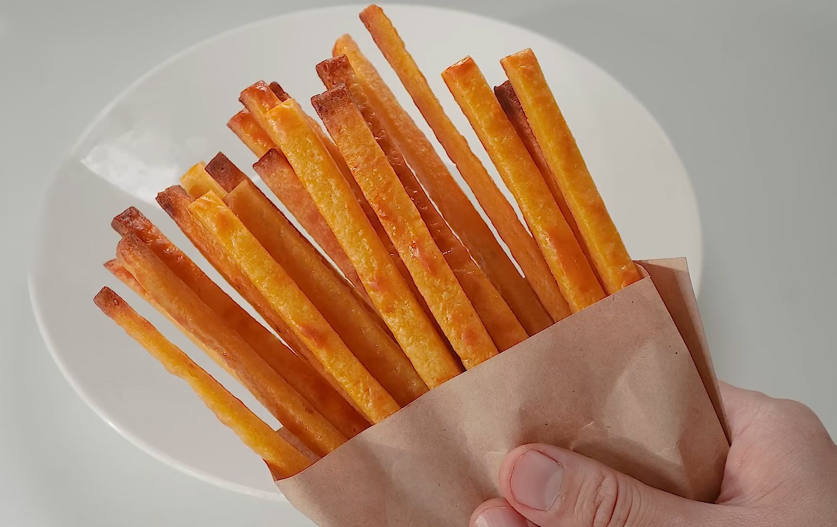 Lam banh khoai lang an vat cho mua World Cup hinh anh