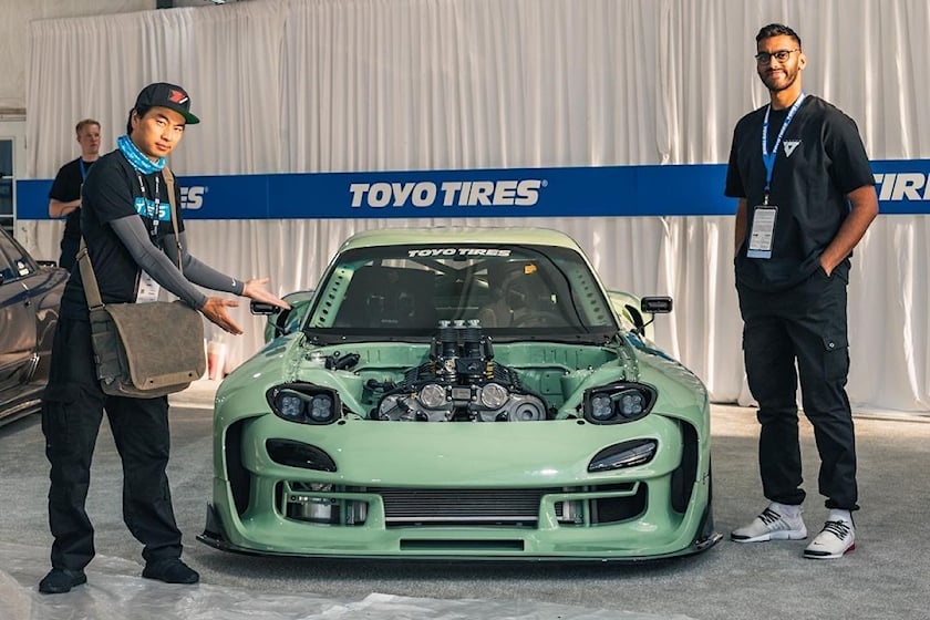 Chiec Mazda gan sieu dong co V12 cua Pagani hinh anh