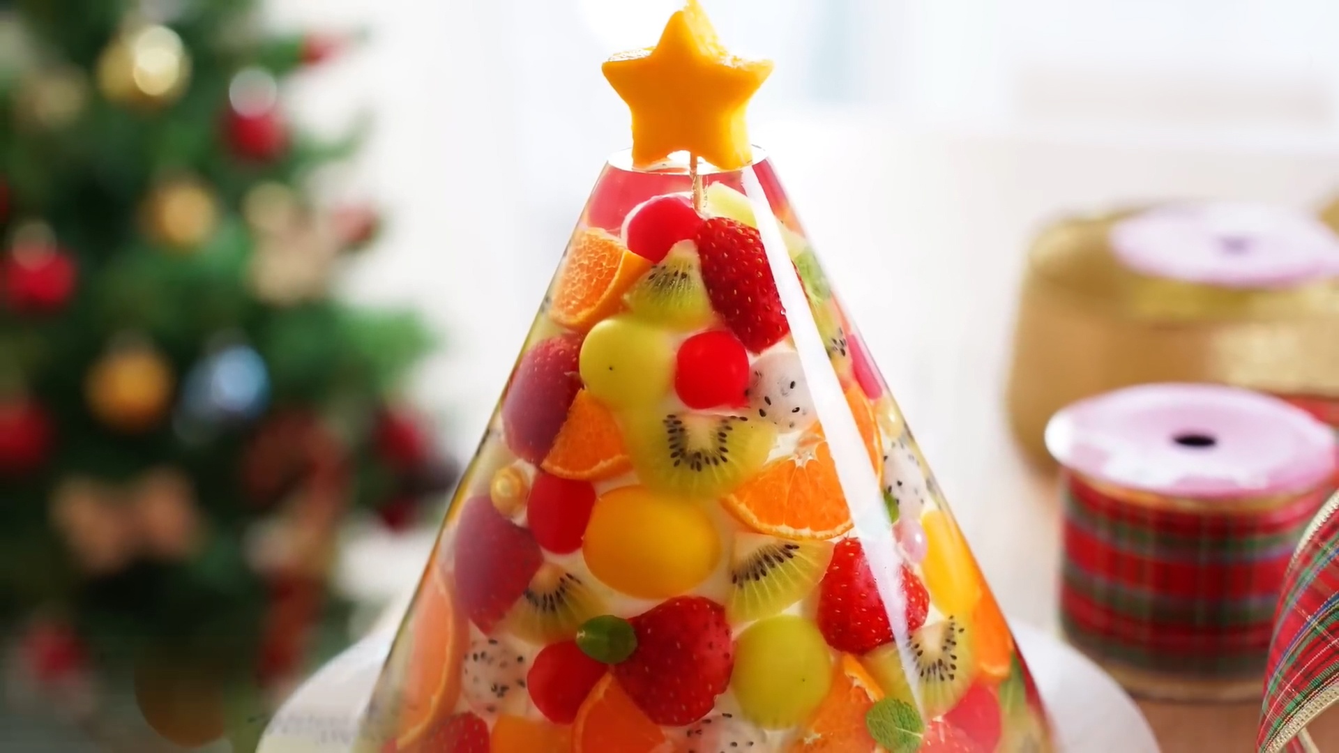 Lam banh kem hinh cay thong Noel don Giang sinh hinh anh