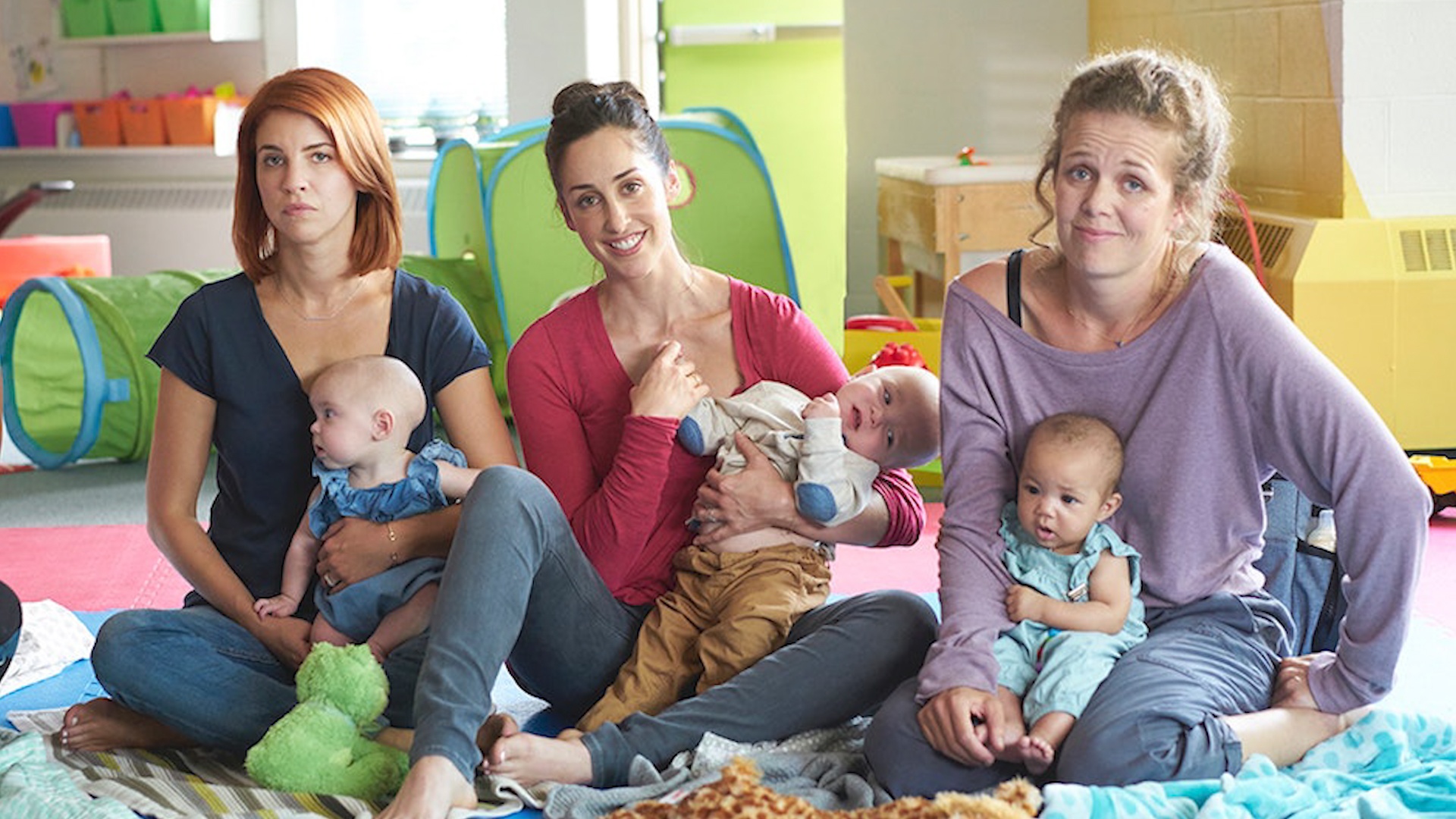 Phi giu tre ngay cang dat, nhieu ba me Anh nghi viec o nha nuoi con hinh anh