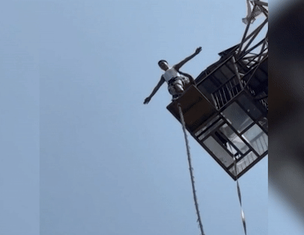 Nguoi dan ong thoat chet khi day bungee bi dut hinh anh