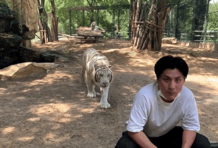 Ho suyt tan cong nguoi dan ong tai so thu Trung Quoc hinh anh