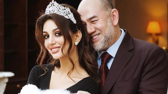 Cuu vuong Malaysia co con trai dau long voi Hoa hau Nga hinh anh