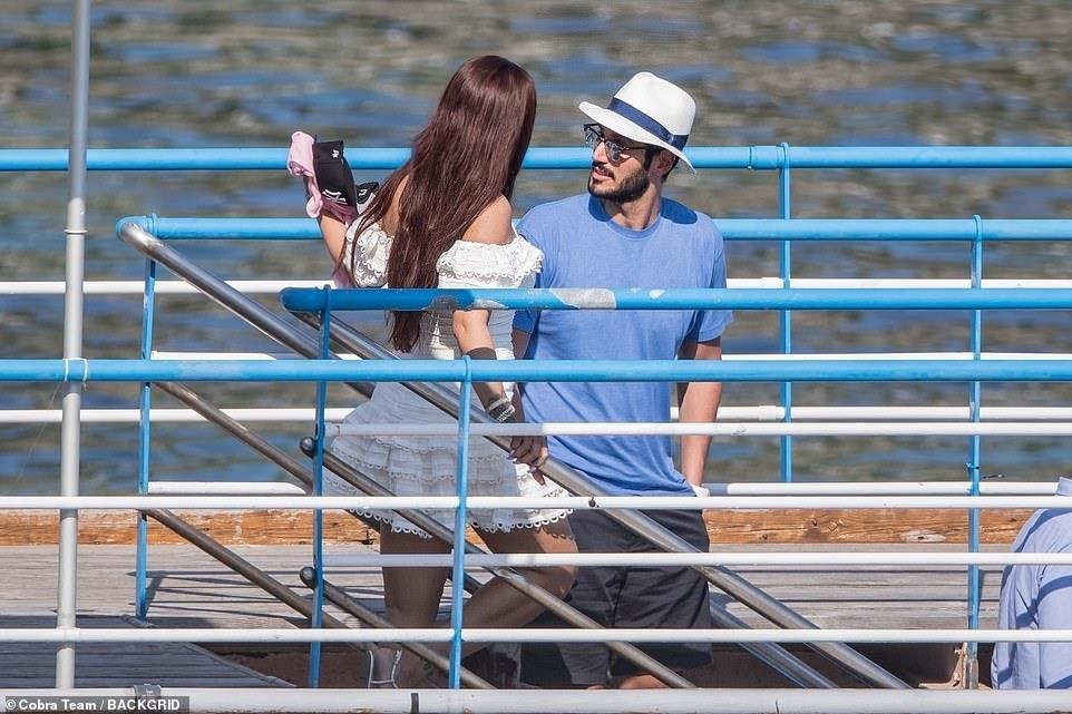 Rihanna tinh tu ben ban trai ty phu anh 5