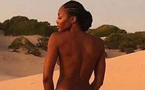 Sieu mau nguoi Anh chup anh khoa than tren sa mac o tuoi 49 hinh anh