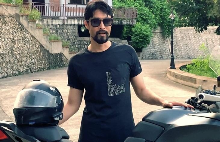 Johnny Tri Nguyen lay lai phong do sau thoi gian dai bi che tieu tuy hinh anh