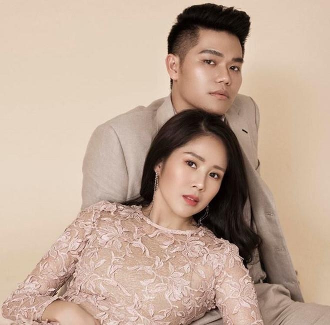 sao nu yeu ban trai kem tuoi anh 5