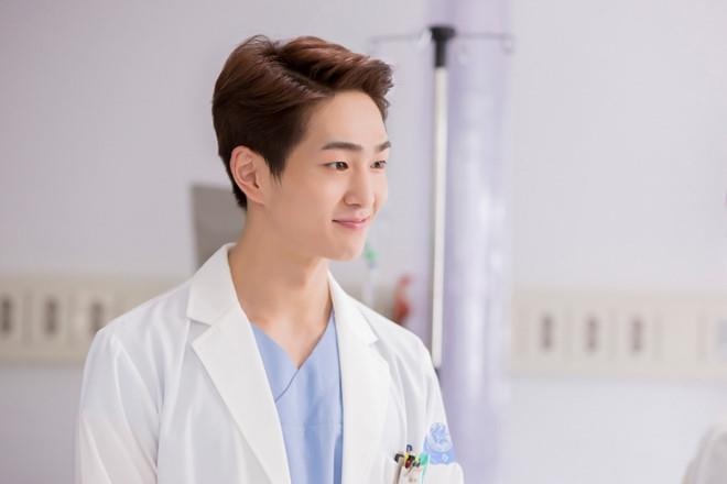 sao hau due mat troi anh 9