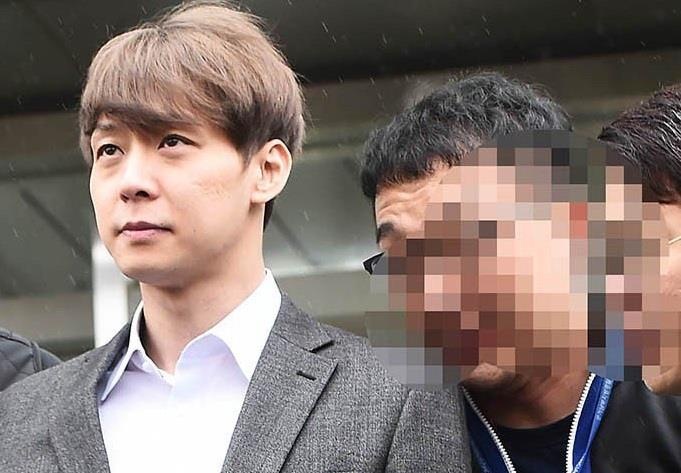 Park Yoo Chun bi ket an 2 nam tu treo vi su dung ma tuy hinh anh