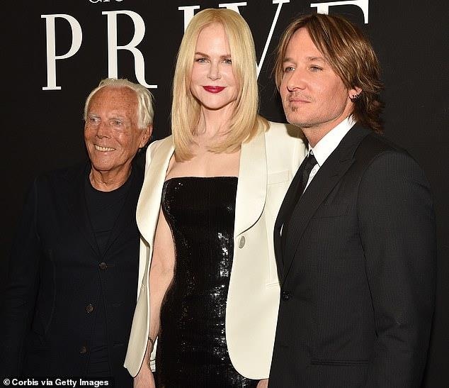 Nicole Kidman hon chong kem tuoi anh 3