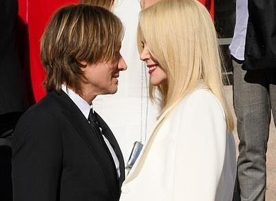 Nicole Kidman au yem chong kem tuoi o Paris Fashion Week hinh anh