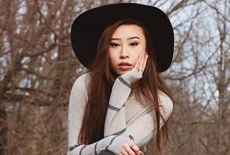 Hoa hau goc Hoa bi tuoc vuong mien vi phan biet chung toc hinh anh