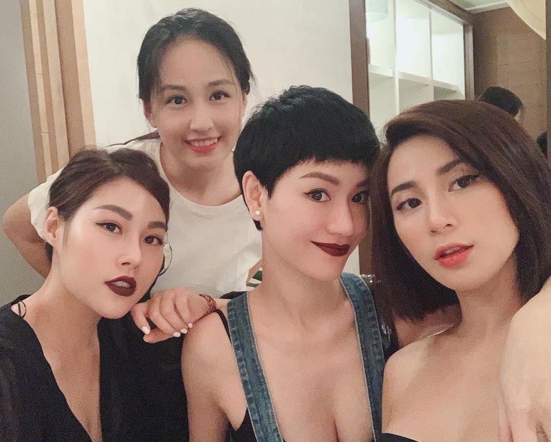 Mai Phương Thúy và hội bạn thân ảnh 4 Mai Phuong Thuy va hoi ban than anh 4