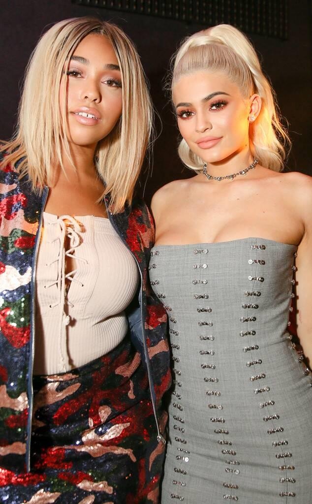 Kylie Jenner từ mặt bạn thân sau scandal ngoại tình ảnh 2 Kylie Jenner tu mat ban than sau scandal ngoai tinh anh 2