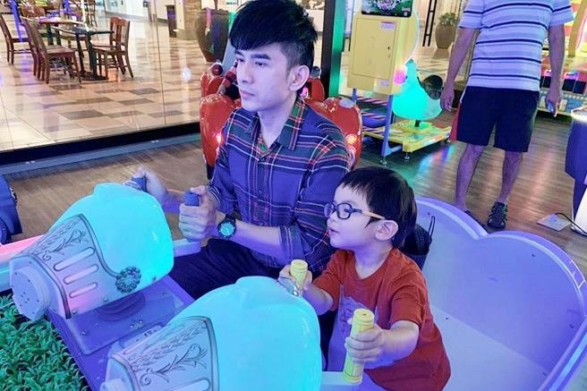 Dan Truong tiec nuoi vi co con o tuoi tu tuan hinh anh