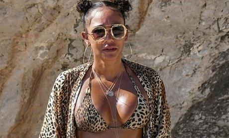 Mel B mac bikini du le cuoi sieu mau Heidi Klum hinh anh