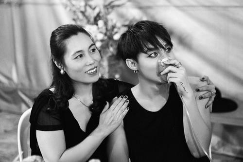 Nghe si Hoai Linh,  Son Tung va nhieu sao Viet kiet suc vi ap luc cong viec anh 2