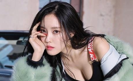 My nu nhom T-Ara len tieng ve tin hen ho dai gia Trung Quoc hinh anh